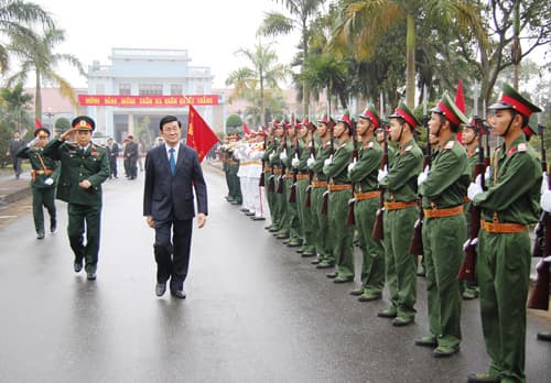 Chủ tịch nước thăm, chúc Tết Bộ tư lệnh Hải quân, Bộ tư lệnh Quân khu 3 và UBND TP Hải Phòng