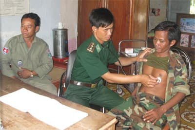 Ấm tinh người vùng biên