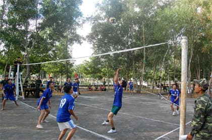 Vui xuân ấm tình đồng đội