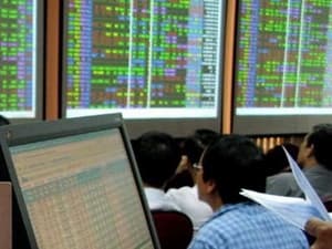 Khai trương phiên giao dịch chứng khoán đầu xuân