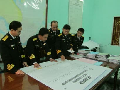 Chủ động huấn luyện khai thác, làm chủ phương tiện, khí tài hiện đại