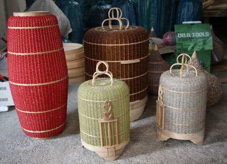Nghề làm lồng chim ở Canh Hoạch