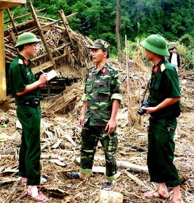 Tự hào là người chiến sĩ cầm bút