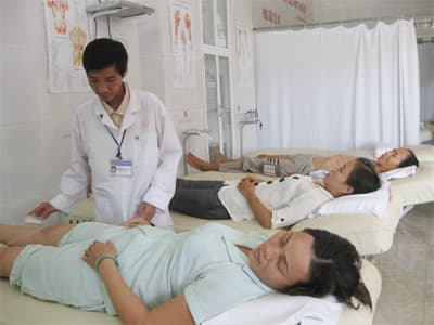 Phòng mạch vì người nghèo