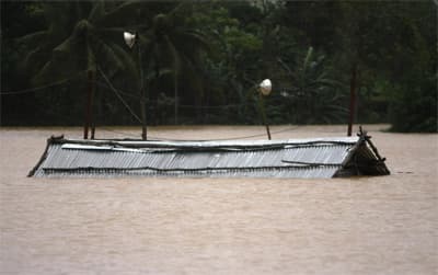 Bời bời nước lũ Quảng Nam