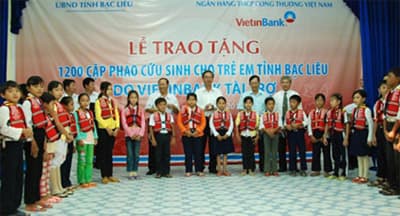 1200 học sinh Bạc Liêu yên tâm khi qua sông đến trường