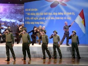 Thắm tình hữu nghị Việt - Lào