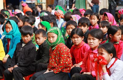 Hơn 341 tỷ đồng cho phát triển giáo dục vùng dân tộc rất ít người