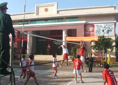 Tổ chức hoạt động thể thao chào mừng ngày thành lập QĐND Việt Nam