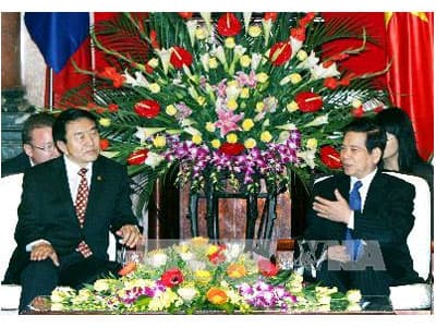 Lãnh đạo nước ta tiếp Chủ tịch Quốc hội Mông Cổ