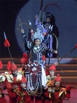 Live Show cải lương 1,5 triệu đồng/vé: Tiếc tiền!