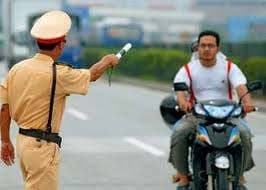 Xử lý hơn 1.200 trường hợp vi phạm Luật Giao thông