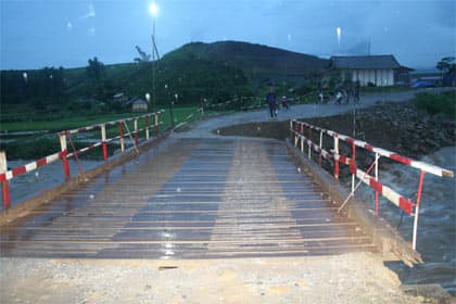Huyện Tân Uyên-Lai Châu: Tắc đường vì lũ lớn