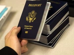 Mỹ thông qua luật cấp hộ chiếu người chuyển giới