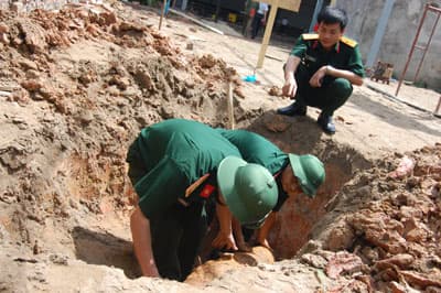 Phát hiện, xử lý an toàn quả bom MK82 loại 500 bảng Anh