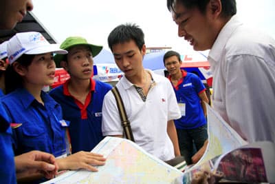 Hành trình “Áo xanh chở ước mơ hồng”