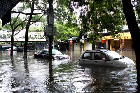 “Vàng” cho thời tiết, "đại họa" cho giao thông