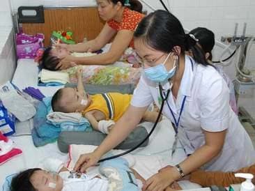 Bệnh viêm hô hấp cấp ở trẻ em trong mùa nóng