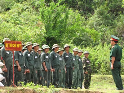 Xã đội trưởng đua tài