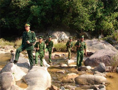 Đồn biên phòng 653 với người dân Cơtu