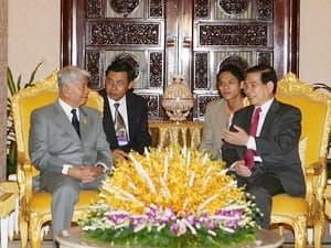 Chủ tịch nước Nguyễn Minh Triết kết thúc tốt đẹp chuyến thăm Lào và Cam-pu-chia