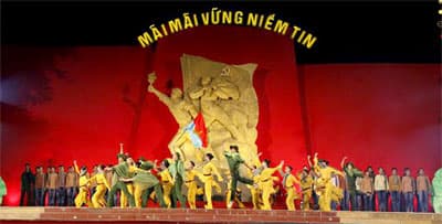 Mục tiêu học giỏi - rèn nghiêm, trở thành chiến sĩ - nghệ sĩ
