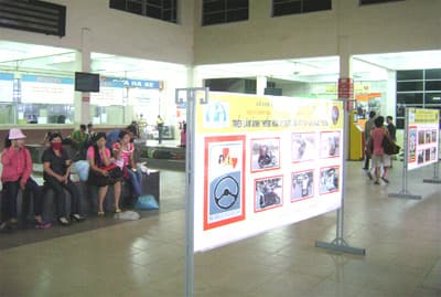 Triển lãm… “hình thức”