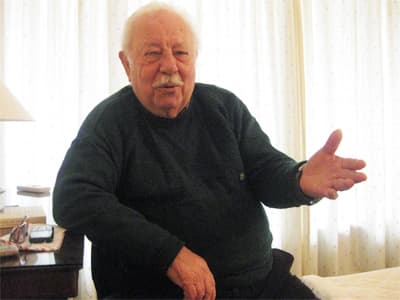 "Đảng đã giáo dục tôi thành người có ích cho xã hội"