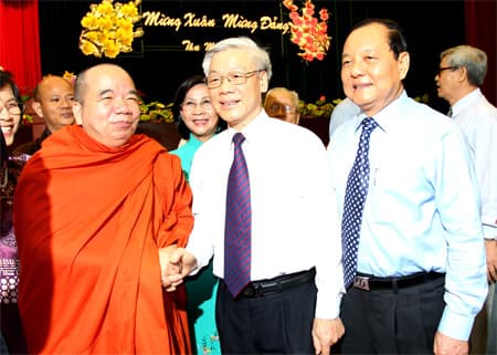 Lãnh đạo Đảng, Nhà nước, Quân đội chúc Tết các địa phương, đơn vị
