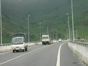 Ra quân xây dựng Quốc lộ 18