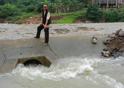 Tìm thấy thi thể của cháu bé 5 tuổi bị nước cuốn trôi