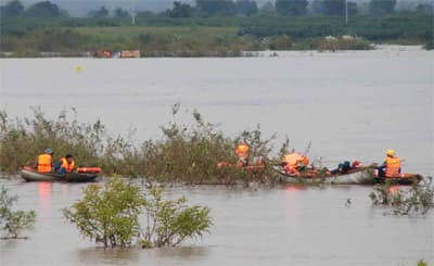 Gia Lai: Diễn tập phòng chống lụt bão, tìm kiếm cứu nạn năm 2011