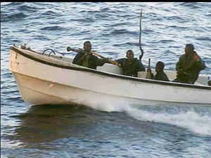Năm thủy thủ Việt Nam thoát khỏi hải tặc Somalia