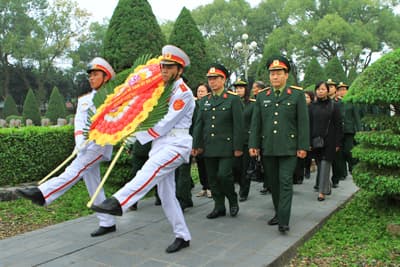 Về Tây Bắc, tri ân những anh hùng