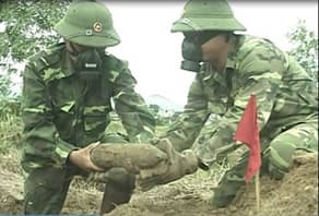 Xử lý an toàn quả bom 500 bảng Anh