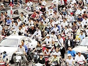 Sớm thực hiện phương án thay đổi giờ học, giờ làm tại Hà Nội