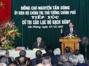 Thủ tướng Nguyễn Tấn Dũng tiếp xúc cử tri thành phố Hải Phòng