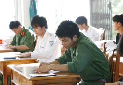 Những điều cần biết khi đăng ký dự thi Học viện Kỹ thuật Quân sự