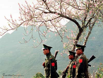Giao lưu nghệ thuật: “Xuân biên cương - tình đồng đội”