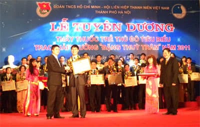 Tình nguyện rèn đạo nghề