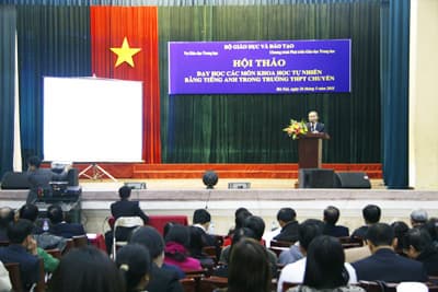 Xoá bỏ rào cản ngôn ngữ để tiếp cận tri thức