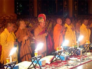 Đại lễ cầu siêu nạn nhân động đất tại Nhật Bản