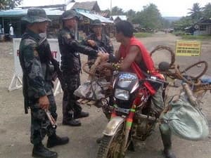 16 giáo viên và học sinh bị bắt cóc