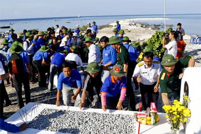 Tuổi trẻ vì biển đảo quê hương