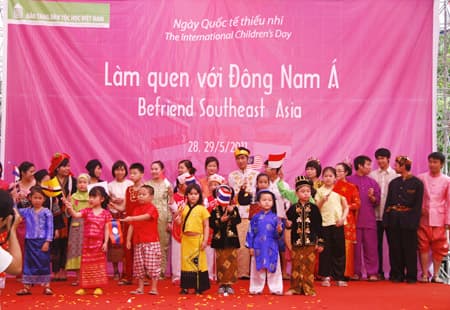 Rộn ràng ngày Tết thiếu nhi