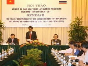 Kỷ niệm 35 năm quan hệ ngoại giao Việt Nam - Thái Lan
