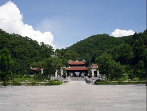 Khai hội mùa thu Kiếp Bạc - Côn Sơn năm 2011