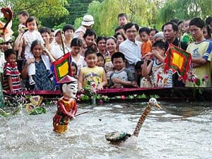 Vui Xuân Nhâm Thìn cùng Bảo tàng dân tộc học Việt Nam