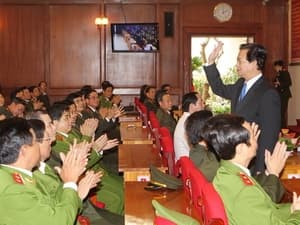 Thủ tướng chúc Tết lực lượng Công an Nhân dân
