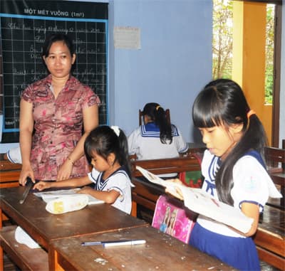 Những lớp học ven chân sóng